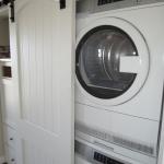 Platinum Signature Series Model 528SL presented by Recreational Resort Cottages and Cabins located in Rockwall, Texas. Cabinsupercenter.com