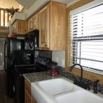 Platinum Signature 576SL presented by Recreational Resort Cottages and Cabins in Rockwall Texas. Cabinsupercenter.com